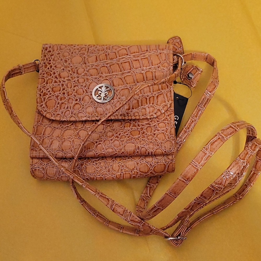 George "Wallet on String" - Picture 4 of 6